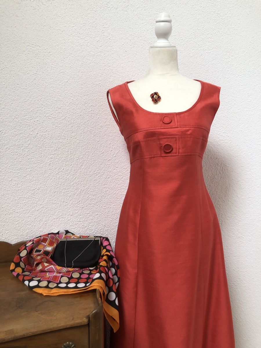 Vestiti: Wunderschönes Abendkleid ca. Gr.36 v.Wolf H. Busse – Usato da Sirnach venduto da Gozogo 5
