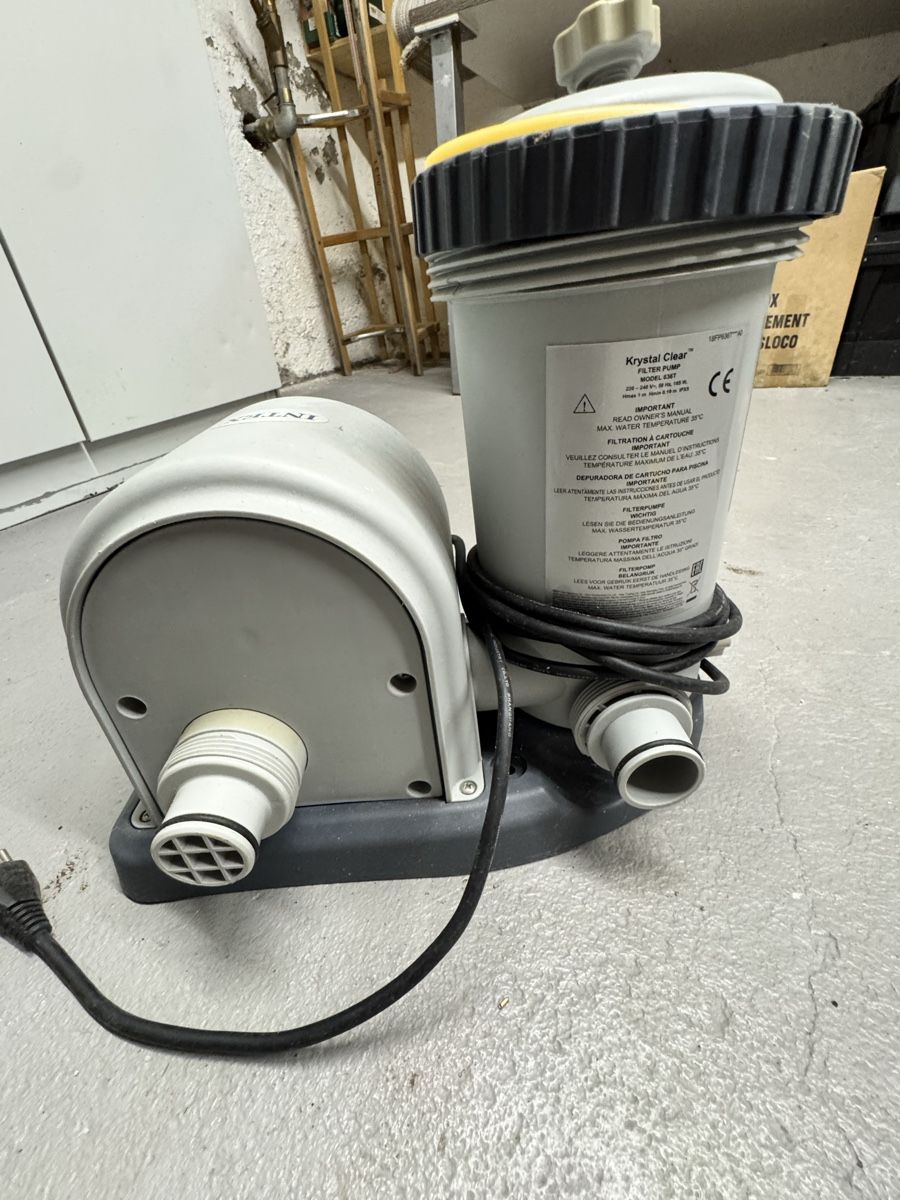 Intex Accessori per Piscine: INTEX Pool Filter Pumpe – Usato da Steffisburg venduto da ek_250