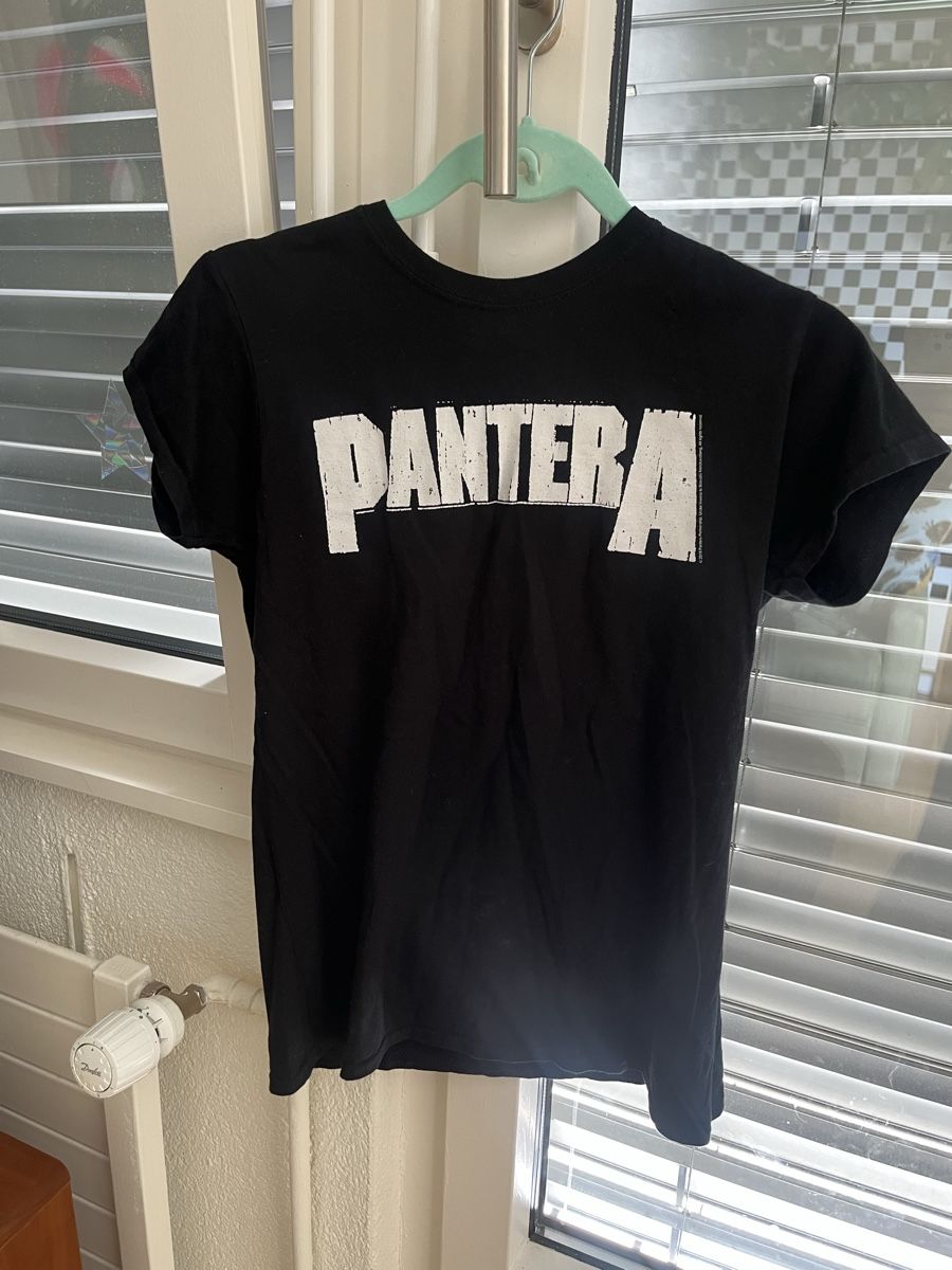 T-shirt: Pantera T-Shirt – Usato da Zürich venduto da laribuechel
