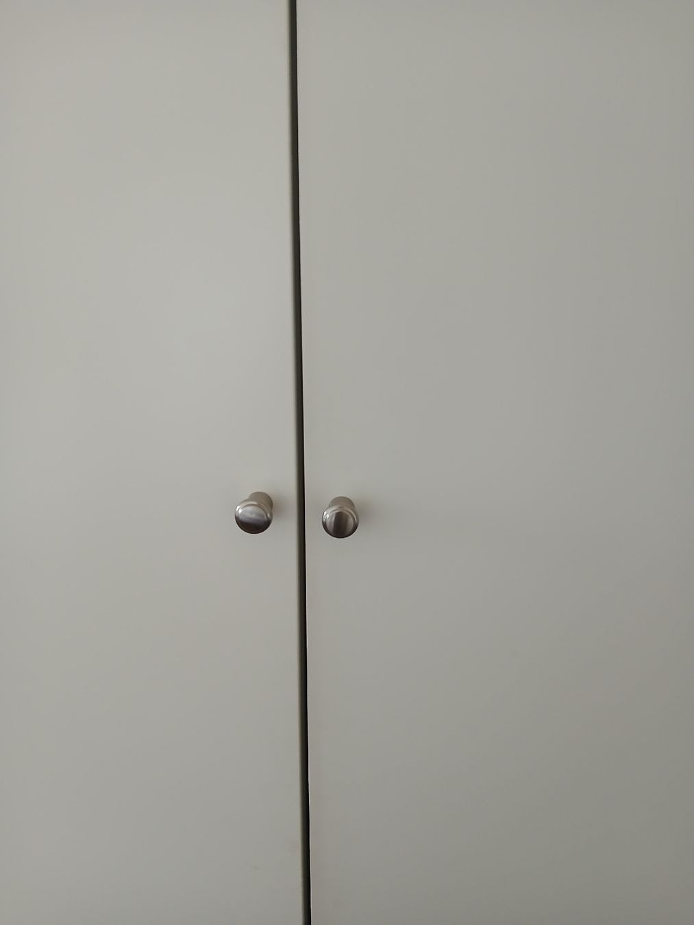 Ikea Armadi: Spacious White IKEA wardrobe 200×235×60 – Usato da Dübendorf venduto da LoRi-2026 2