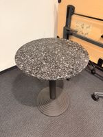 Granit Tisch