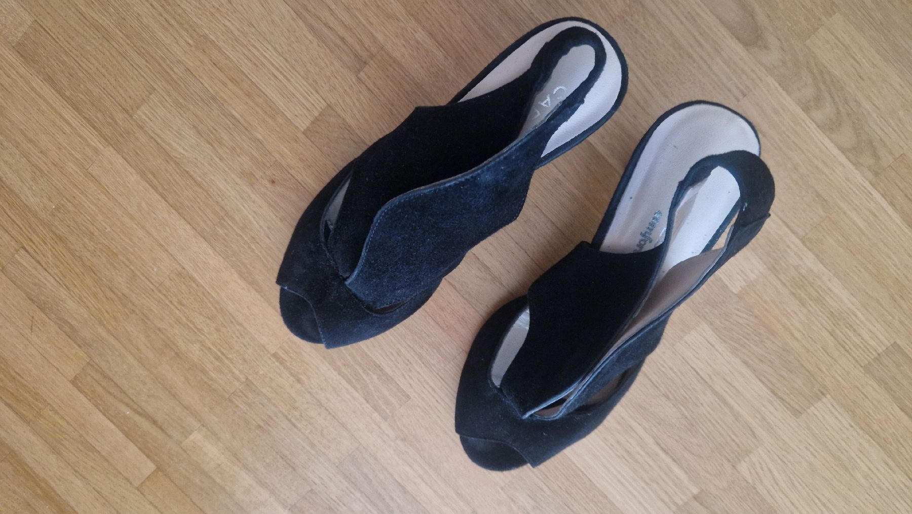 Damenschuhe: CARVELA Sommerschuhe – Gebraucht aus Kriens von Na_Ro 1