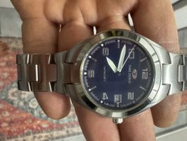 Armbanduhr blaues Zifferblatt rostfrei