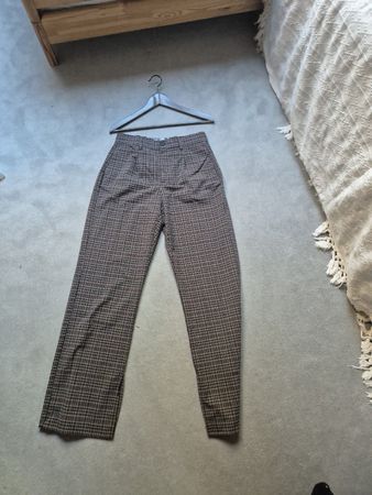 Bershka Hose kariert braun Grösse M guter Zustand
