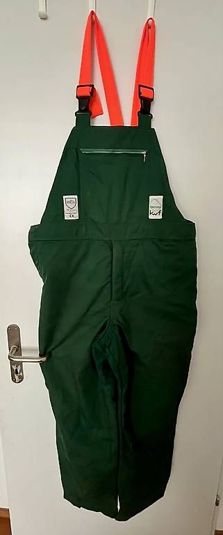 Vestes: Forstjacke/Schnittschutzhose/Helm – D'occasion à Illnau par machluceaus 4