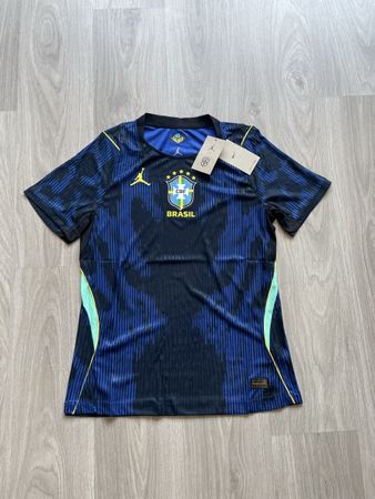 Fussballtrikot Brasilien Jordan neu mit Etikette Grösse M