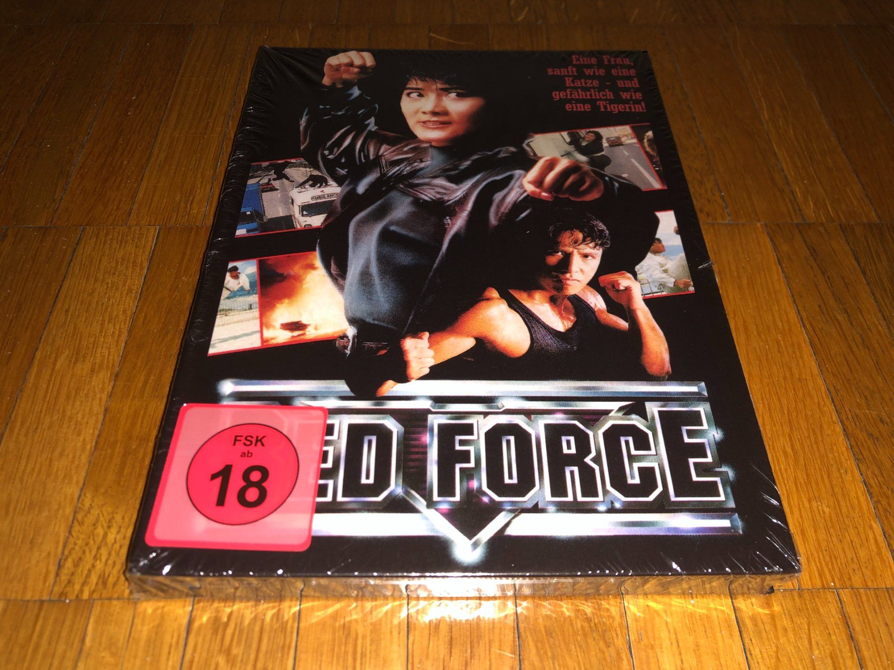 Tutti i DVDs: Red Force - MEDIABOOK - A - UNCUT – Nuovo e nell'imballaggio originale da Basel venduto da havsok