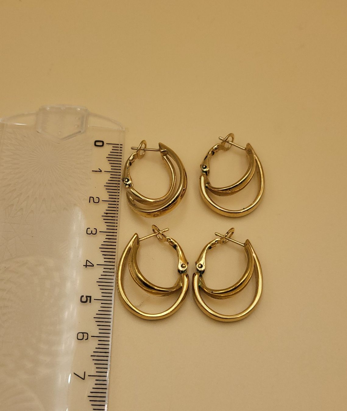 Orecchini pendenti & Orecchini a lobo: 2 Goldene Ohrringe – Usato da Wald ZH venduto da SwissPawnshop