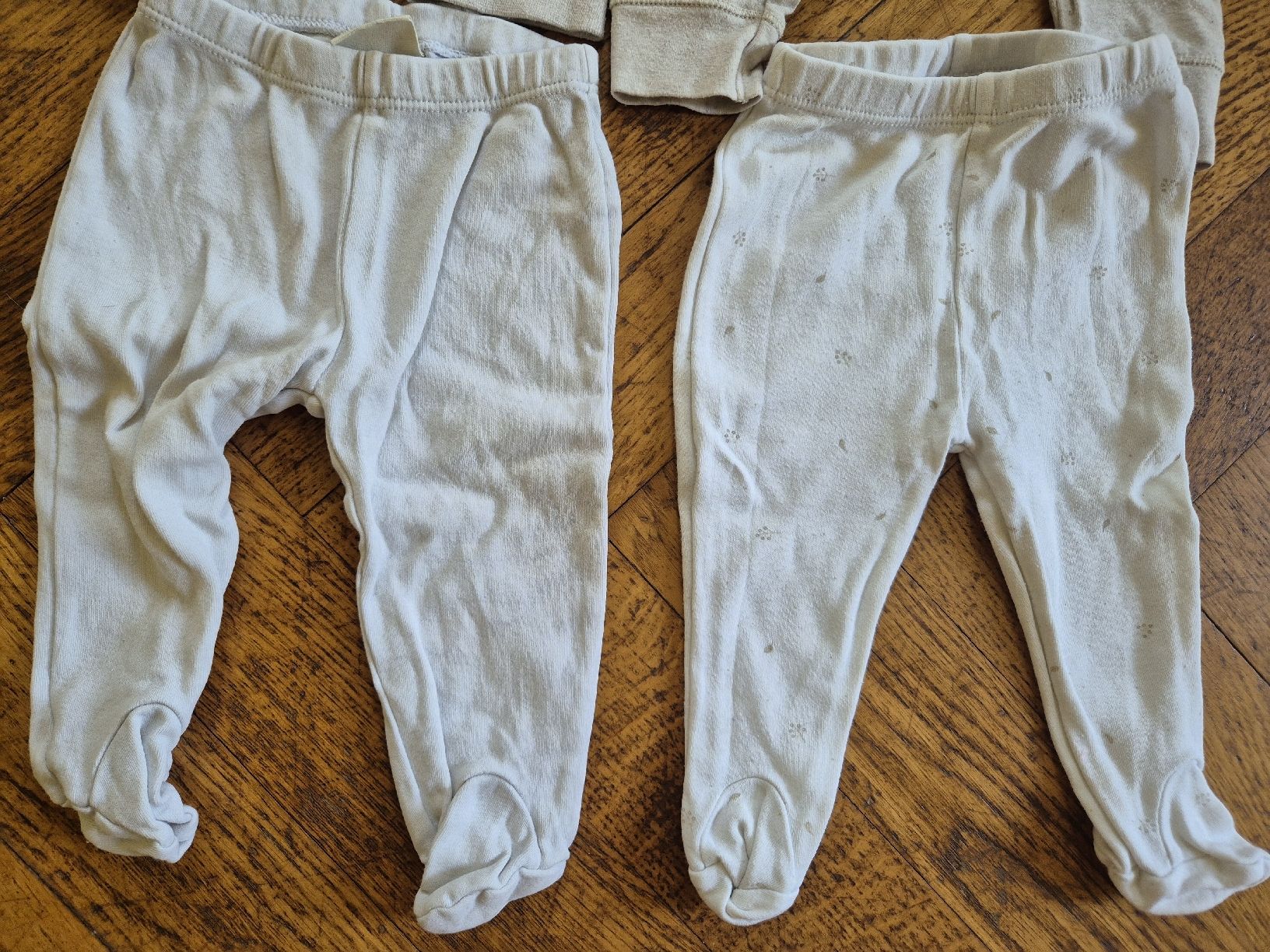 Lotti & Set di vestiti: Lot 4 pantalons bébé taille 62 – Usato da Yverdon-les-Bains venduto da somiou 1