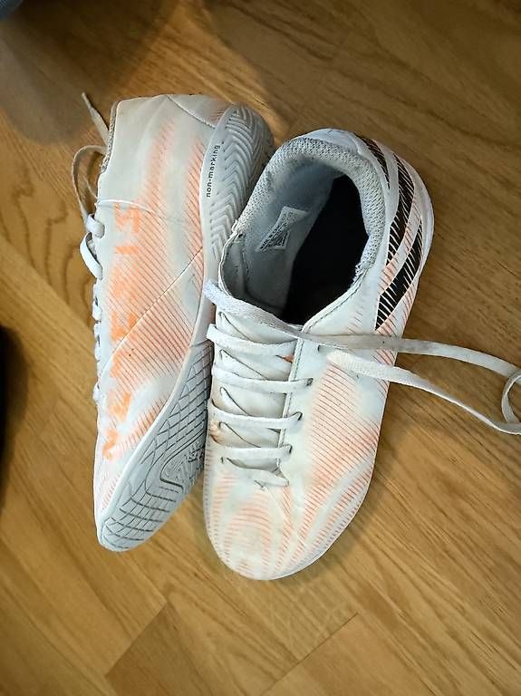 Scarpe per ragazzi: Fussball schuhe Kinder 36 – Usato da Basel venduto da momo.st 3
