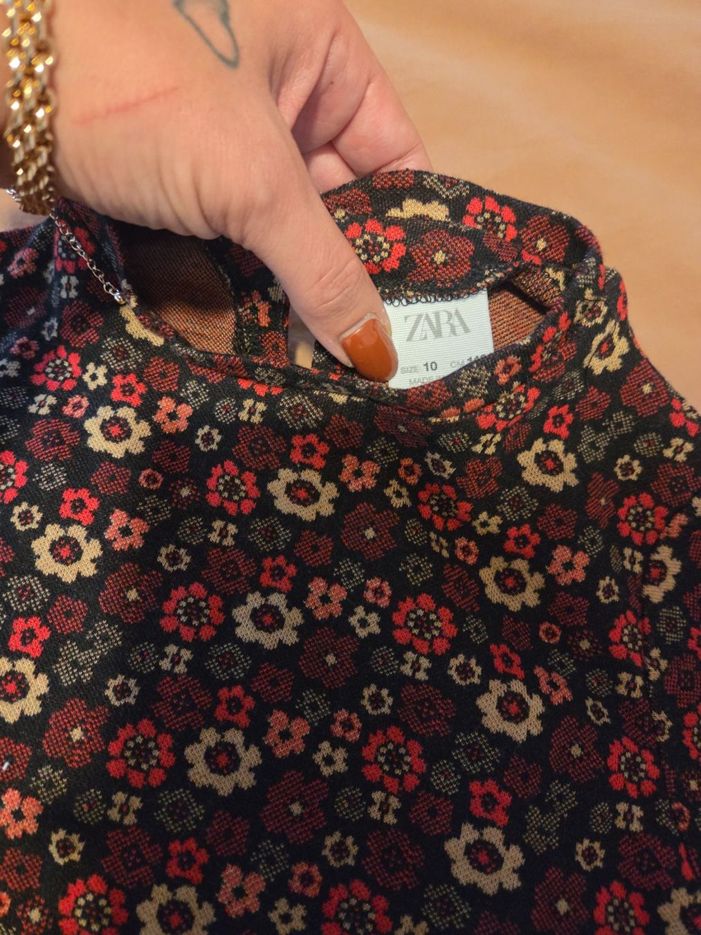 Zara Robes et jupes: Rpbe zara – D'occasion à Founex par jen_hb65 1