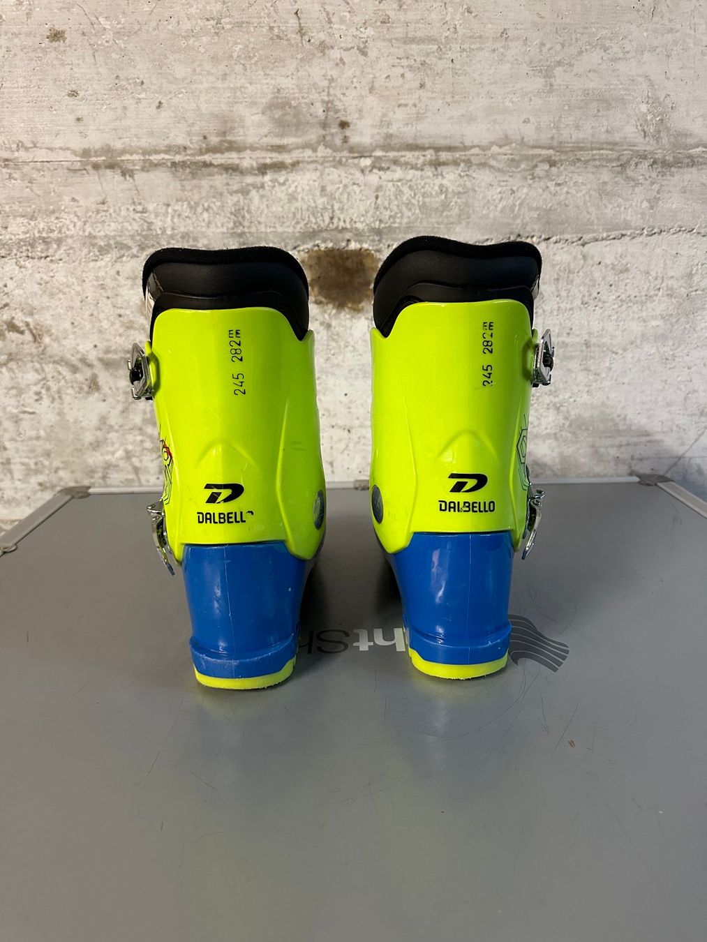 Scarpe per ragazzi: Dalbello Kinder Skischuhe 24.5 / Gr. 38.5 – Usato da Emmenbrücke venduto da karkarkar 3