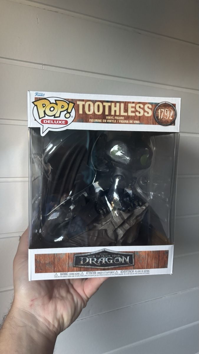 Funko Statuette: Funko Pop! Deluxe Toothless #1792  – Nuovo (secondo la descrizione) da Büren an der Aare venduto da FindyourPops