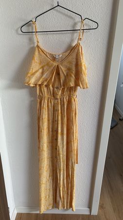 Schönes Maxi-Sommerkleid