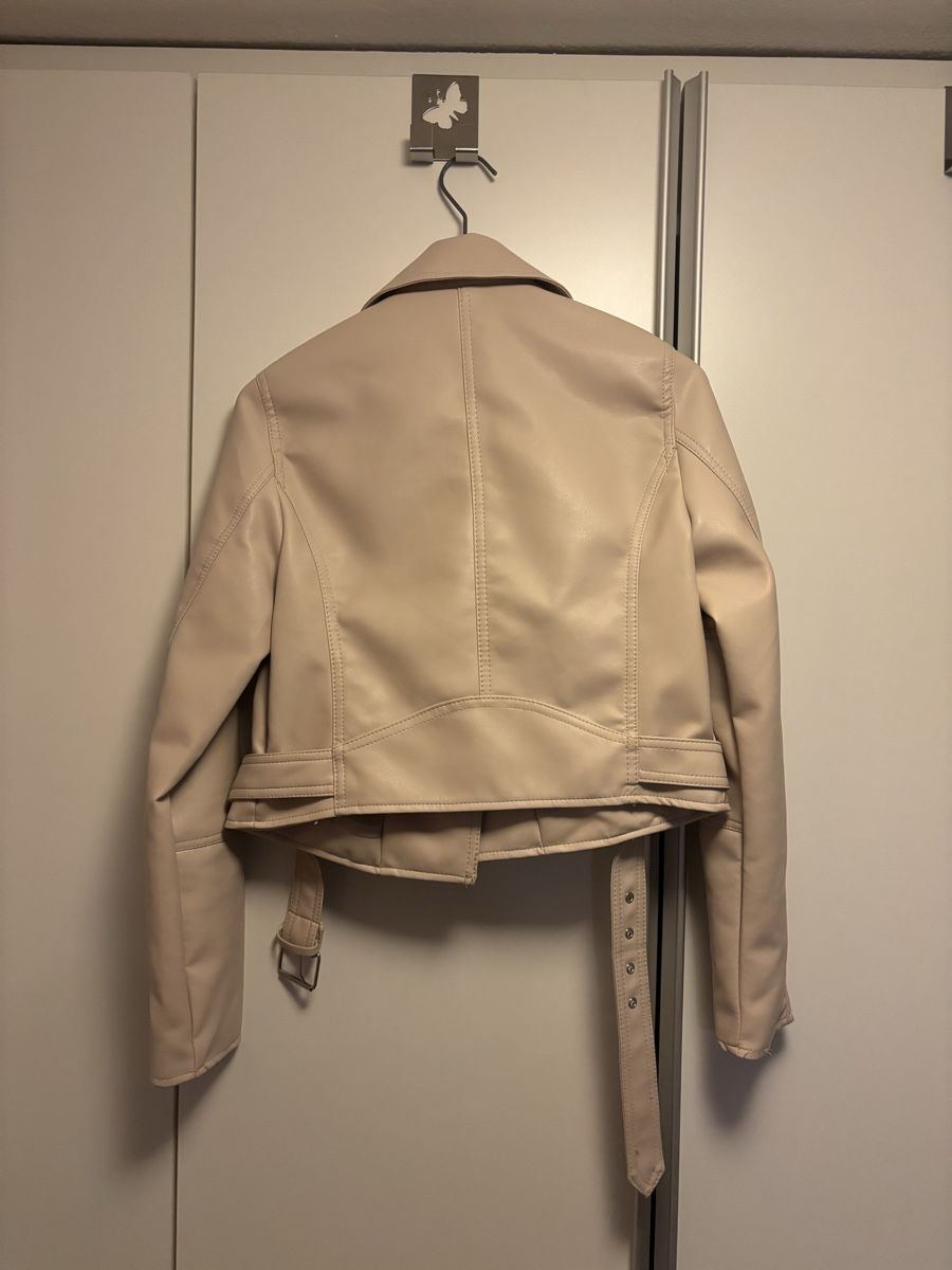 Pull&Bear Giacche: Kunstlederjacke beige Pull and Bear – Usato da Bern venduto da m.stocker01 1
