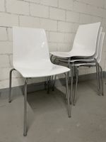 Kunststoffstühle 4x in weiss