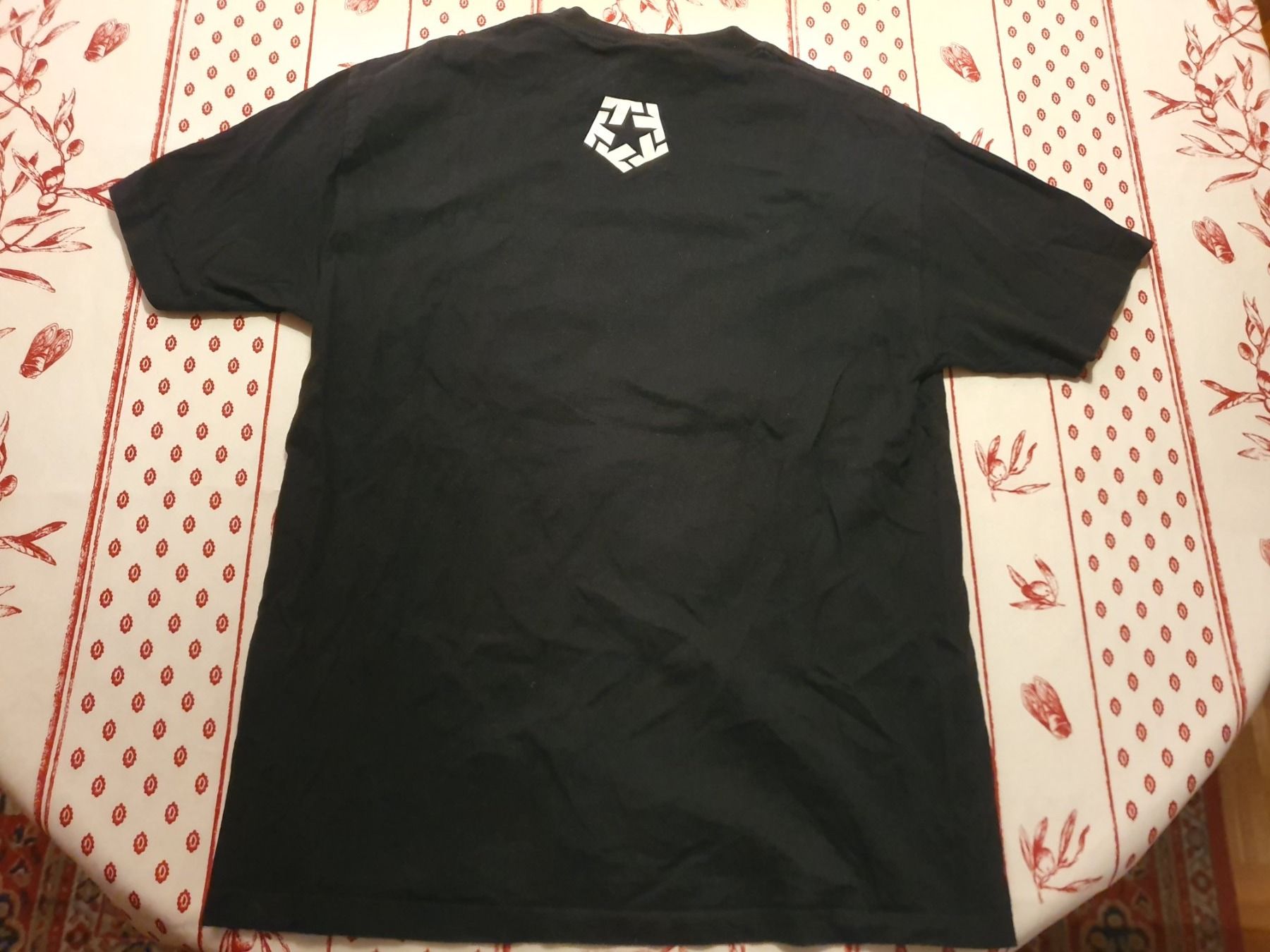 T-shirt: T shirt tribal gear skull – Nuovo (secondo la descrizione) da Genève venduto da GenevaLuxury 2