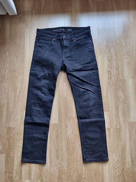 Jeans: Jeans Schwarz – Usato da Unterägeri venduto da MvRick