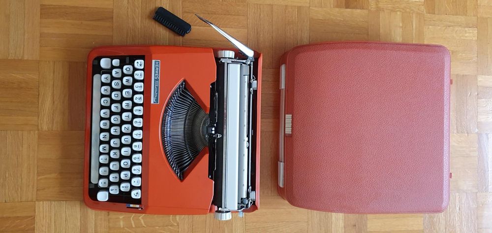 Machine à écrire. Vintage typewriter Hermes Baby (Gebraucht) in Genève ...