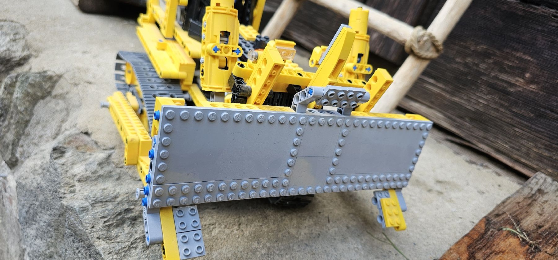 Lego Baukästen: LEGO Technic Bulldozer – Gebraucht aus Ferden von jemyce 2