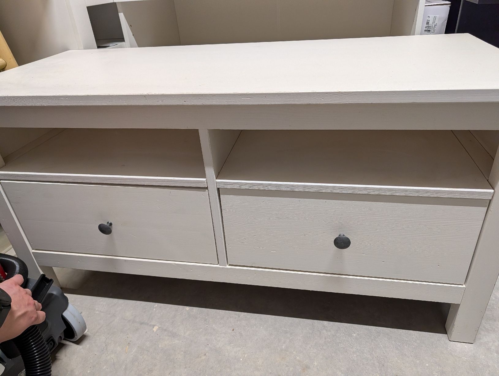 Ikea Mobili TV: TV-Bank / IKEA Hemnes – Usato da Kaisten venduto da Kasedai
