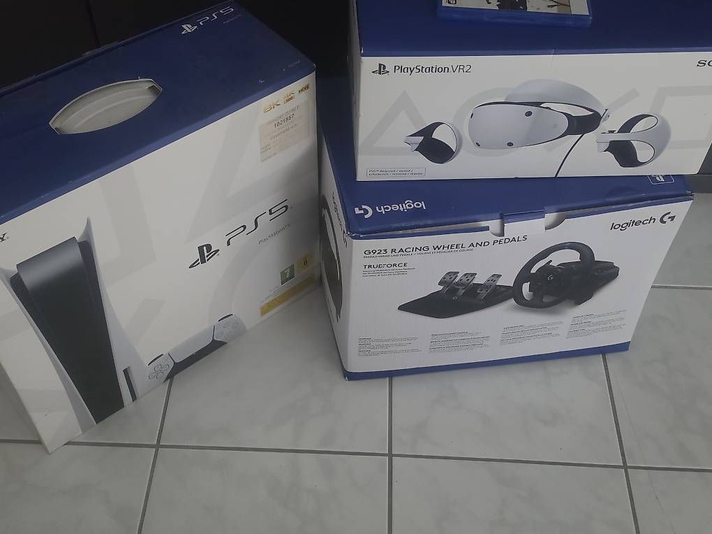 Sony Consoles: PS5+VR2+Logitech G923 – D'occasion à Bronschhofen par har_ft8d 1