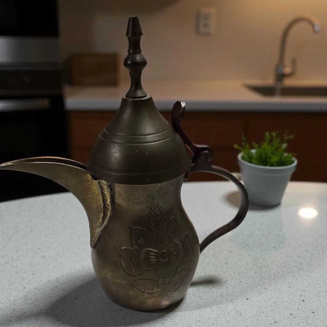 Geschirrsets: Antikes orientalisch Kaffee-Set, Messing, Vintage Deko – Gebraucht aus Wittenbach von gruezi-schwiz 1