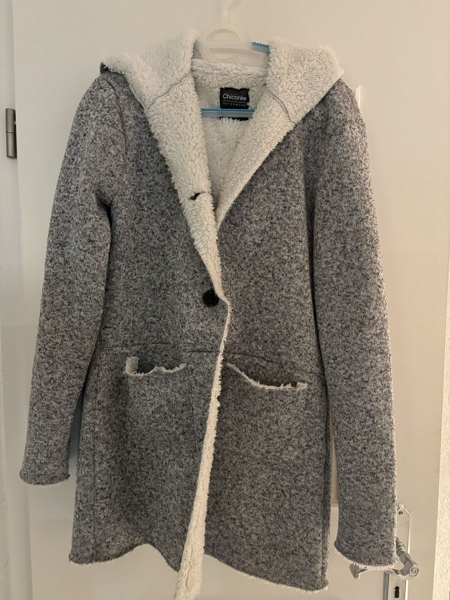 Jacken: Kuschelige Winterjacke Gr. L mit Kapuze Teddyfutter – Neu (gemäss Beschreibung) aus Adlikon b.Regensdorf von bar_mp5k