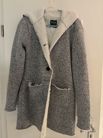 Kuschelige Winterjacke Gr. L mit Kapuze Teddyfutter