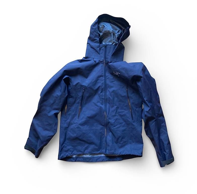 Vestes: ARCTERXY BETA AR JACKET (L) – Neuf avec emballage d'origine à Neuchâtel par k_og_noums