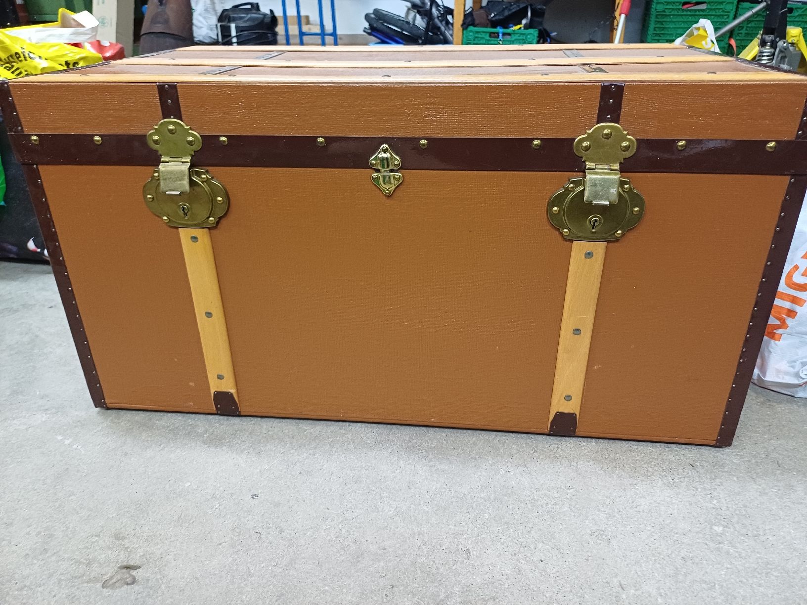 Cassapanche: Antiker Truhe Holzkiste – Usato da Wangenried venduto da Recycler94 1