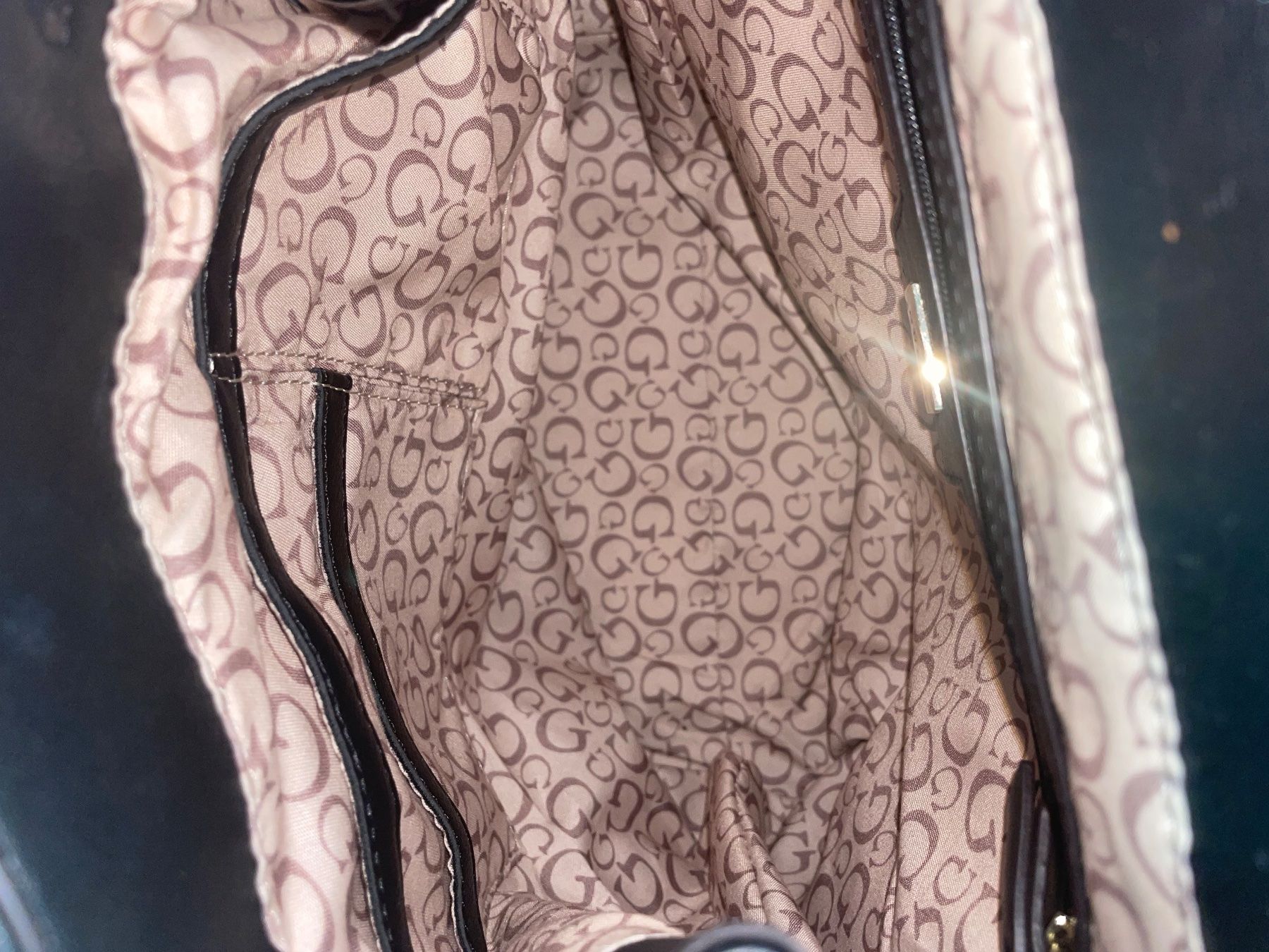 Guess Rucksäcke: Guess Rucksack – Neu (gemäss Beschreibung) aus Zürich von mellna 5