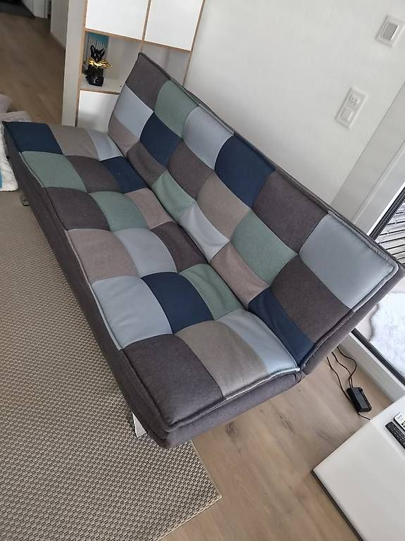 Conforama Sofas: Conforama Schlafsofa / Bettsofa im Patchwork-Design – D'occasion à Gelterkinden par coco824 1