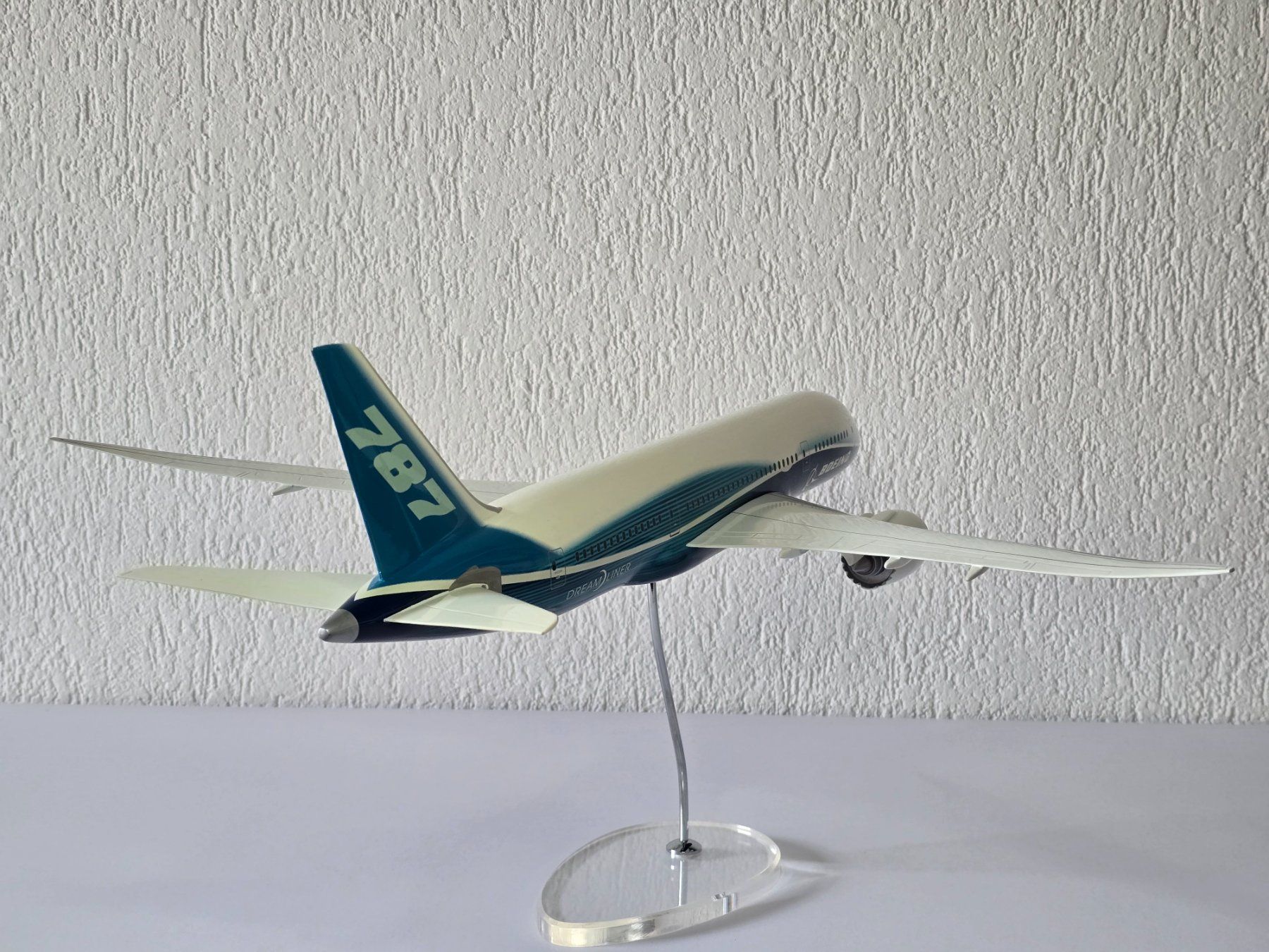 Kit di modellismo & Modellini statici: Daron, Sky Marks, usw. Boing B 787, Dreamliner, Werksfarben, – Usato da Kloten venduto da Nicola2 6
