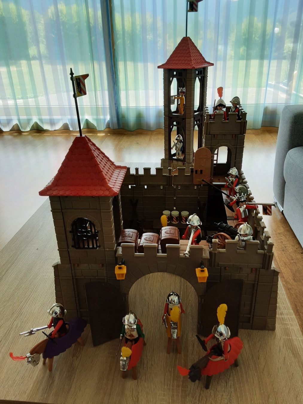 Playmobil Spielzeuge: Playmobil kleine Ritterburg – Gebraucht aus Unterägeri von KRD7 1