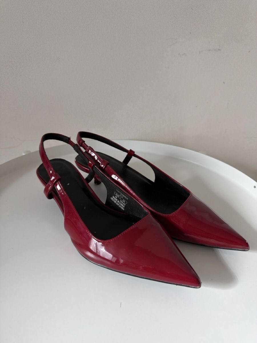 Pull&Bear Scarpe da donna: Red sling-back kitten heels – Usato da Zürich venduto da car_nq52