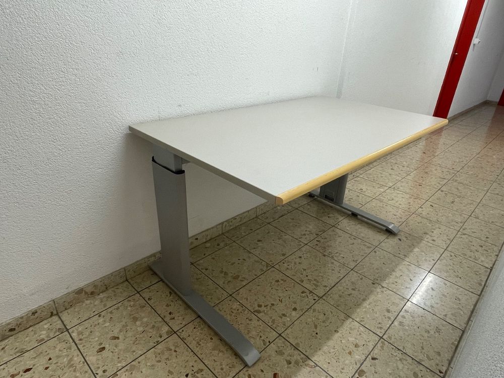 Scrivanie: Bürotisch  /  Schreibtisch / Höhenverstellbar – Usato da Wittenbach venduto da laco1213