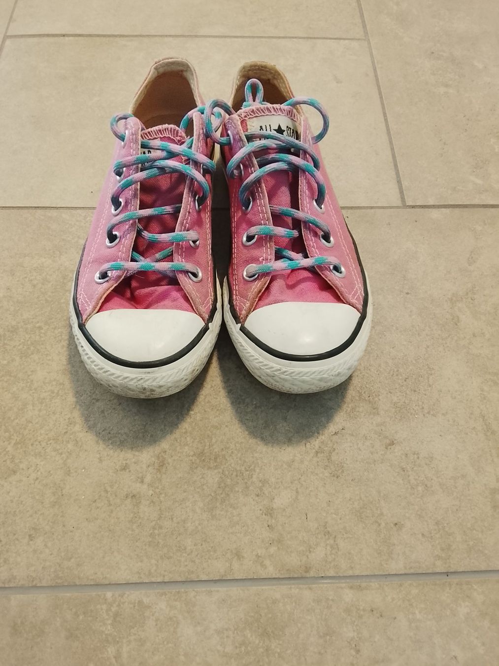 Converse Scarpe per ragazzi: Turnschuhe Converse Kinder Gr. 31 – Usato da St. Gallen venduto da Okonomyiaki