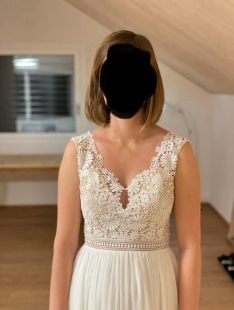 Traumhaftes Brautkleid, Gr. S mit Spitze