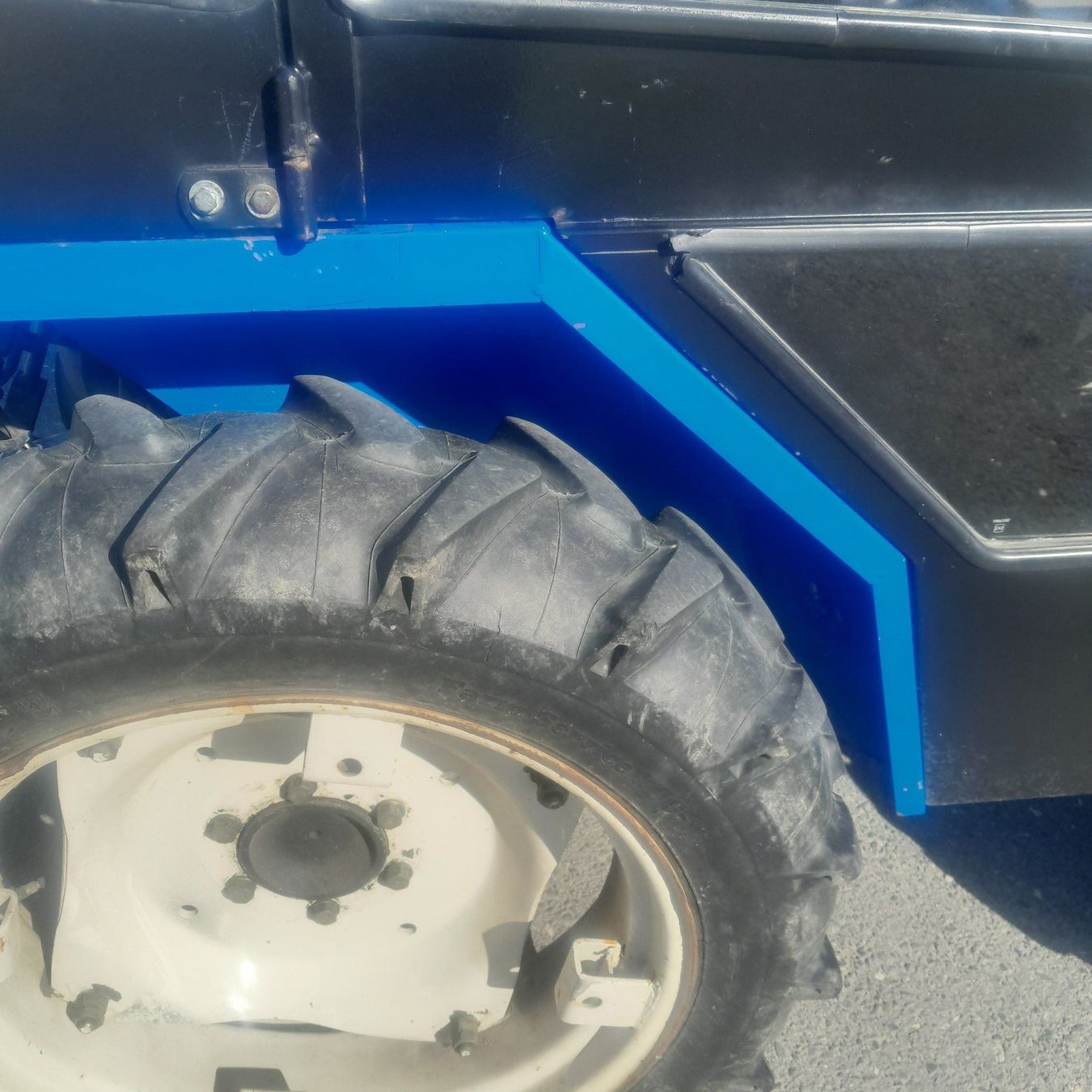 Iseki Trattori: Tracteur Traktor Iseki – Usato da Cuarny venduto da Micro-tracteur 4