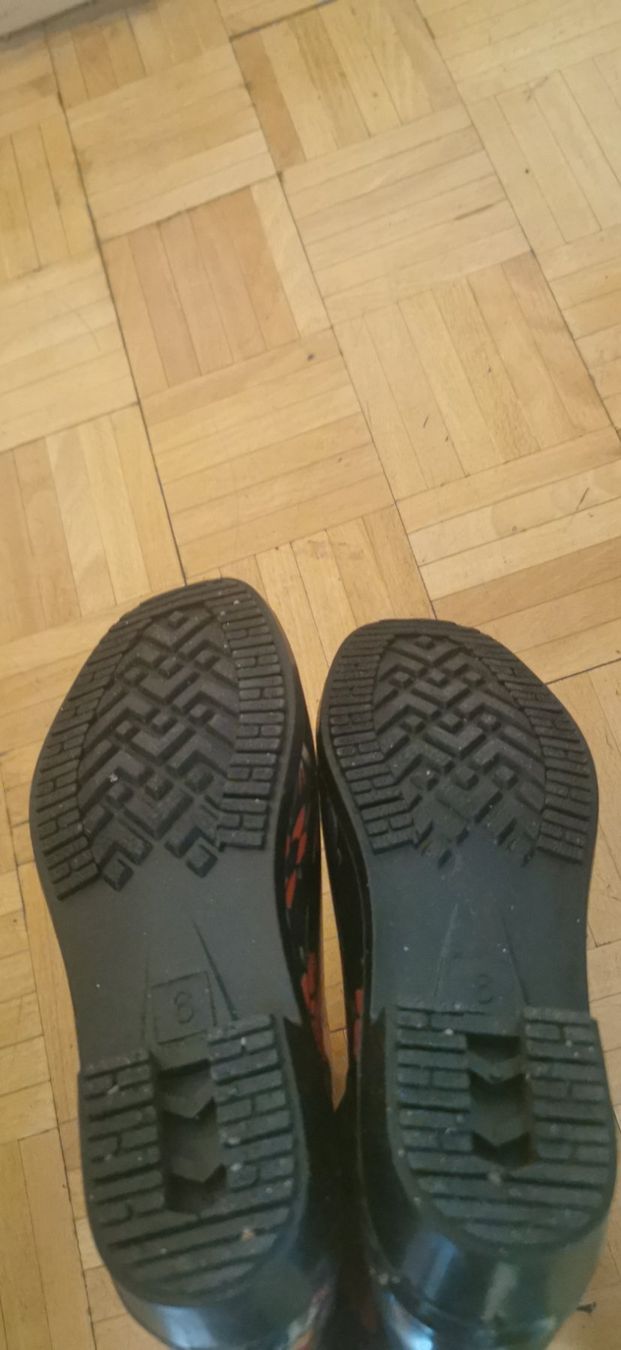 Scarpe da donna: Bottes de pluie fleurs – Usato da Genève venduto da vins50 5