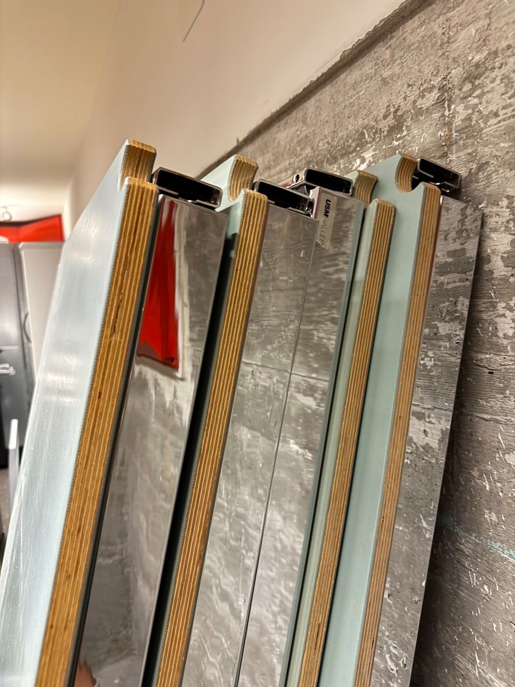USM Tavoli: USM Haller Tisch Multiplex Birke – Usato da St. Gallen venduto da MSMoebelhandel 1