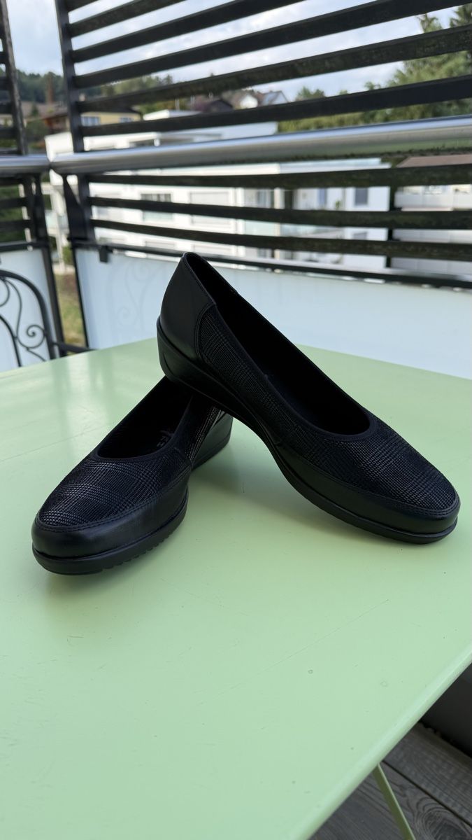 Ara Scarpe da donna: Neue ARA Slipper Gr. 7.5 41 – Nuovo e nell'imballaggio originale da Sirnach venduto da sirni 2