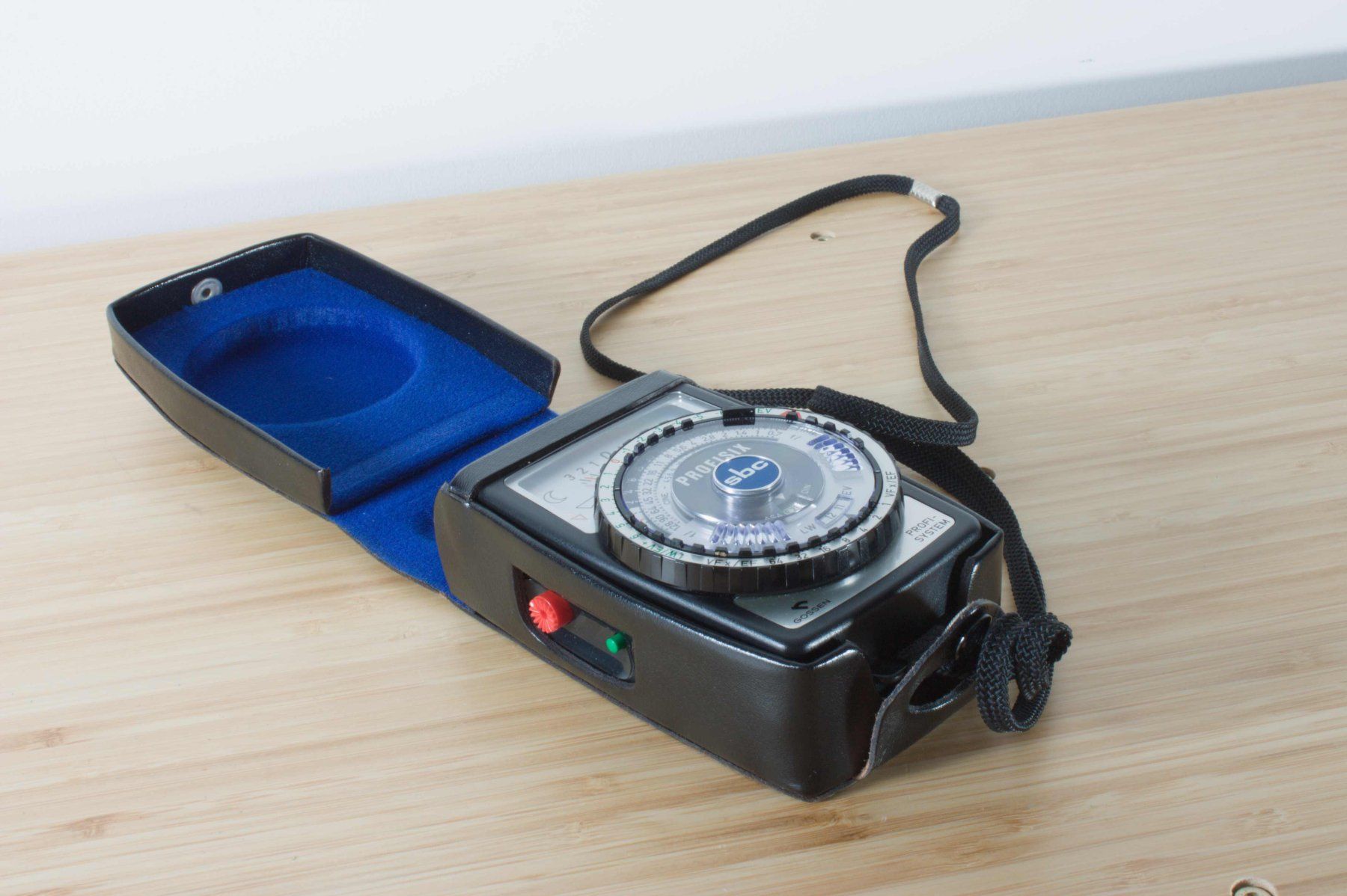 Fotocamera: GOSSEN Profisix  Belichtungsmesser Analog – Usato da Zürich venduto da thelittleerik 3