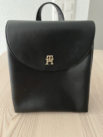 Tommy Hilfiger | Black Backpack
