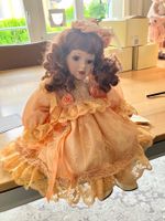 Limitierte Porzellanpuppe – The House of Valentina – Nr. 274