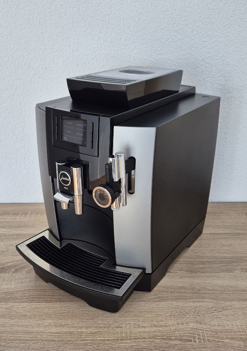 Jura Macchine per caffè & Macchine per espresso: Jura We8 - top Zustand! – Usato da Sursee venduto da Marcelo.22 2