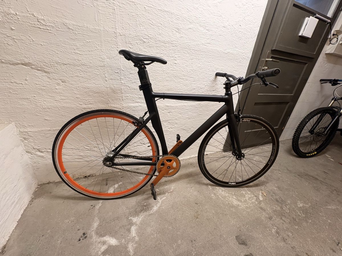 Biciclette: Fixie  – Usato da Winterthur venduto da IZUGIZU 4