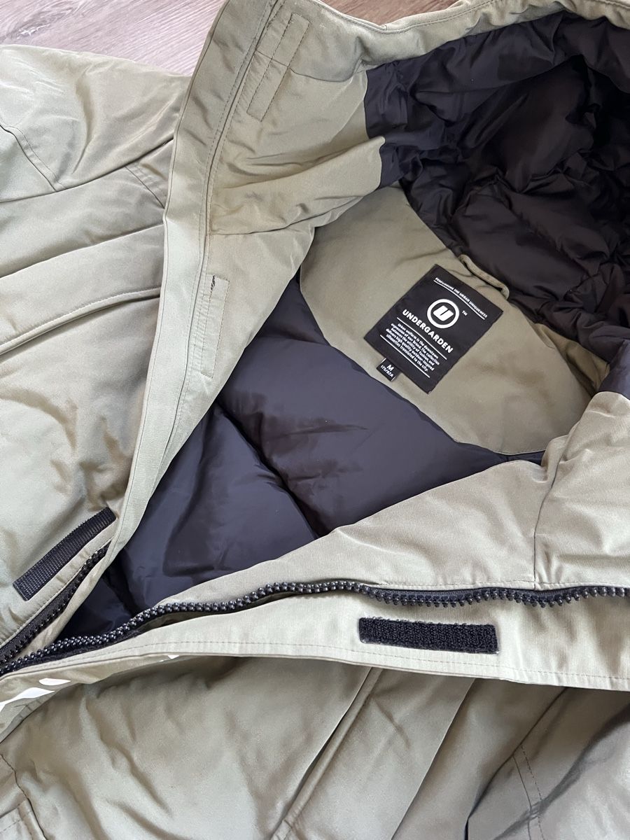 Under Armour Giacche: Under Armour Jacket (M) Ab 1 CHF!!! – Usato da Kastanienbaum venduto da davids_closet 5