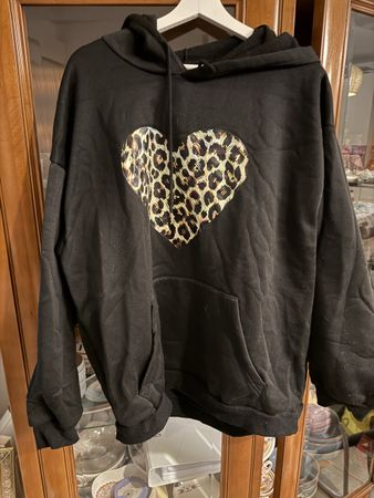 Heart hoodie XL
